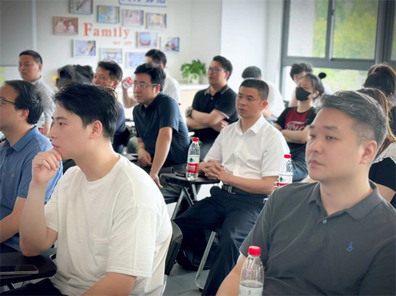 为人工智能应用企业提供提供技术,基础设施,金融咨询,市场调研,营销